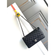 Chanel Classic Flap Medium Size 25.5cm Caviar Leather Silver Hardware Shoulder Bag A1112