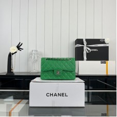 Chanel Classic Flap New Medium Size 23cm Caviar Leather Silver Hardware Shoulder Bag A1117