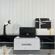 Chanel Classic Flap New Medium Size 23cm Caviar Leather Silver Hardware Shoulder Bag A1117