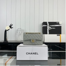 Chanel Classic Flap New Medium Size 23cm Caviar Leather Gold Hardware Shoulder Bag A1117