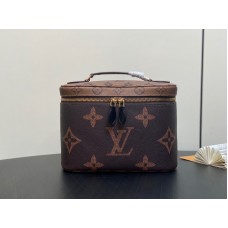 Louis Vuitton LV NEW Nice BB M47212 Clutch Purse Cosmetic Bag LLBGG26