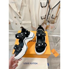 Louis Vuitton Archlight Flat Shoes for Summer Women's Sandals Slides LSHEA03