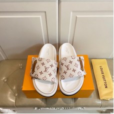Louis Vuitton Flat Shoes for Summer Women's Sandals Slides LSHEA19