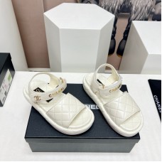 Chanel Women's Sandals Slides Flat Shoes for Summer HXSCHB106